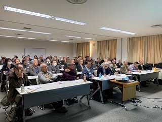 semi1902212.jpg